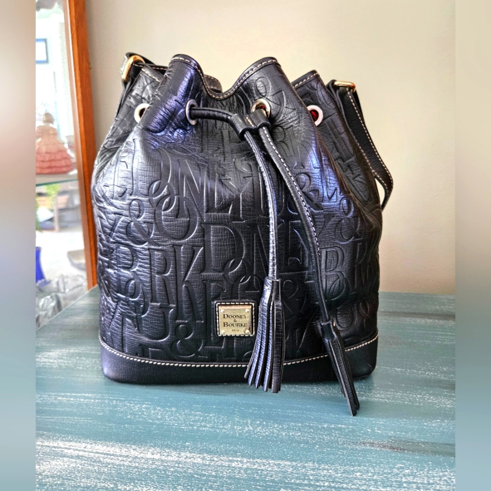 Dooney & Bourke Retro Embossed black leather bag